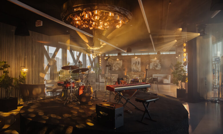 WHollywood VelvetRoom